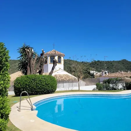 公寓 Village Penthouse Apartment, 2 Bedrooms, Stunning Views, Swimming Pool !! *