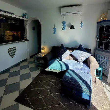 公寓 Village Penthouse Apartment, 2 Bedrooms, Stunning Views, Swimming Pool !!